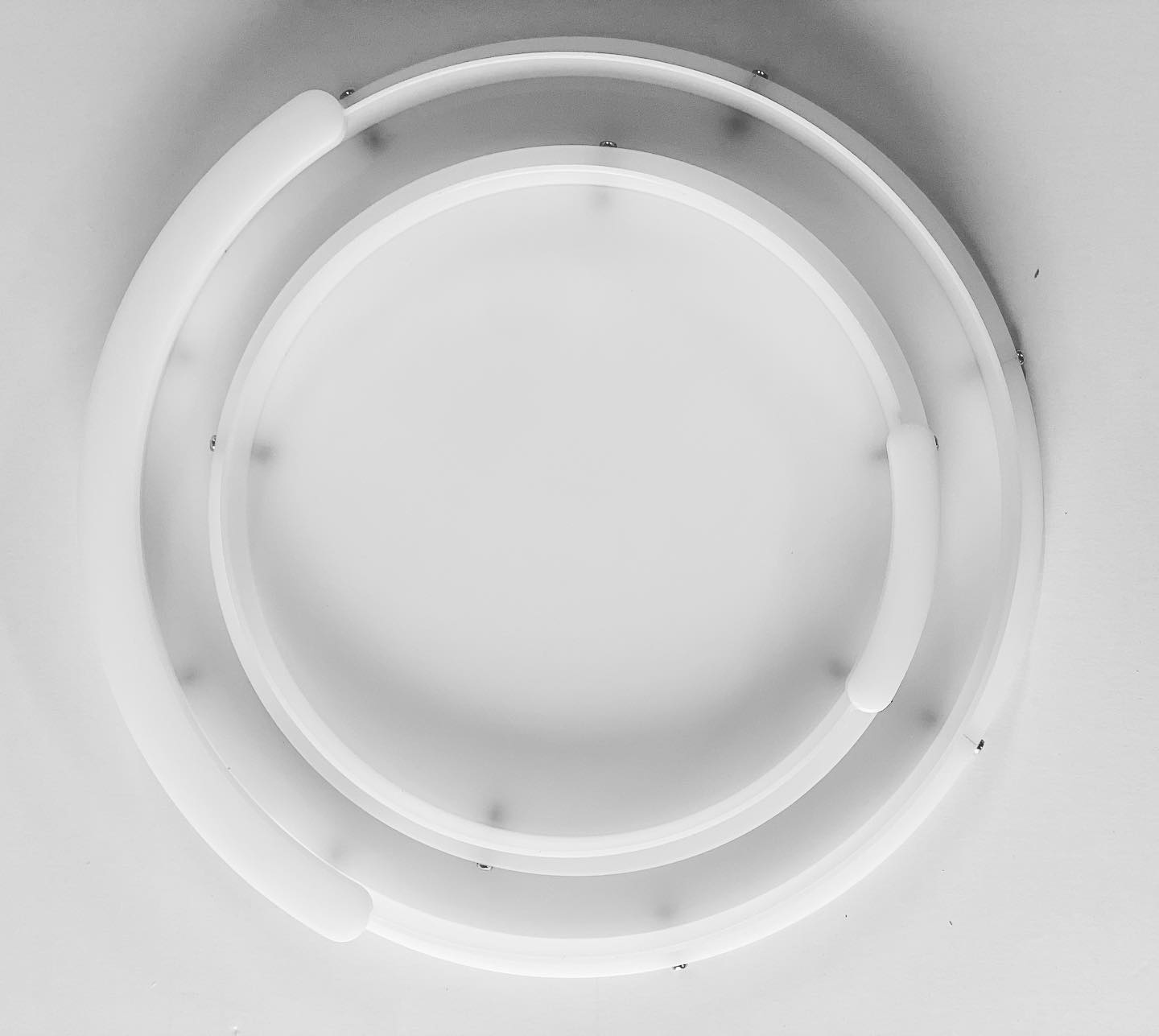 ⭐️ Round Moulds ⭐️
We currently have 2 different sizes of round moulds for sale 300mm & 400mm diameter.
Who would like to see a large round table mould added to the collection? ?
#lsdesignuk #resin #resinart #resinclock #resinmould #resinmold #clock #etsyshop #art #mouldforsale #mouldmaker #ukmouldmaker #moldmaker #resincraft #plasticmould #hdpe #craft #wood #Roundmould #charcuterieboard #mulimould #reuseable #smallbuisness #etsy #estycommunity #ebay