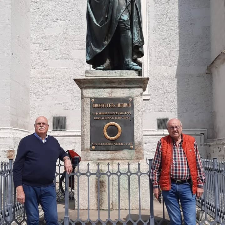 ZU Besuch am Gottfried Herder Denkmal.
#johanngottfriedherder #herderloge #herder #freimaurer #freemason #freemasonlodge