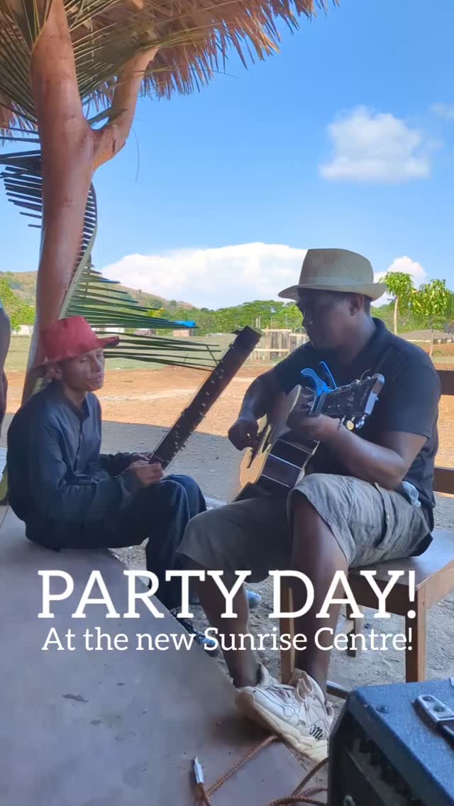 ANOTHER DAY, ANOTHER PARTY AT THE SUNRISE CENTRE!
WE'RE SO THANKFUL TO ALL INVOLVED IN HELPING US TO CREATE THIS NEW SPACE - THE ONLY ONE OF IT'S KIND IN NOSY BE!
SEND US A DM TO LEARN MORE ABOUT OUR WORK!
