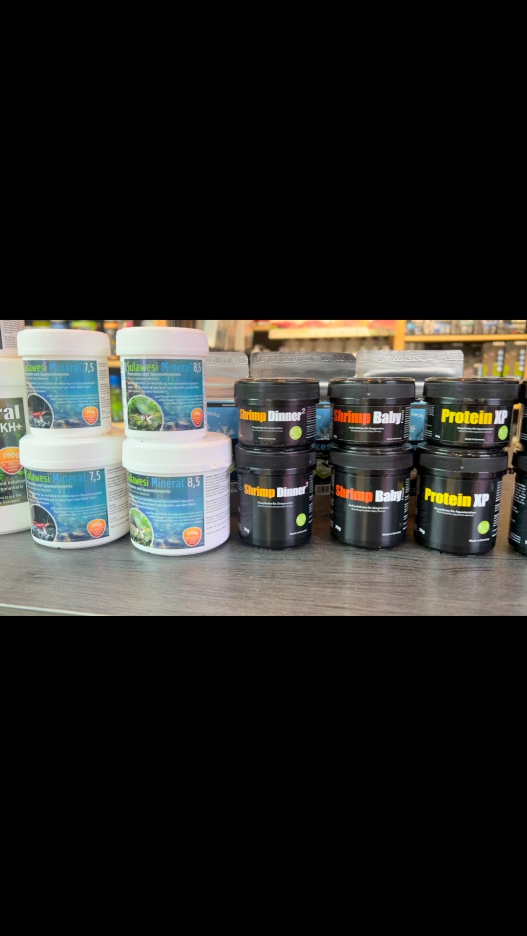 Una de las mejores marcas de alimentación y cuidado del agua para nuestros invertebrados, Glasgarten.
〰️〰️〰️〰️〰️
✅Trabajando duro para ser tu mejor opción
〰️〰️〰️〰️〰️
?Plaza La Constitución 3, Alcorcón.
〰️〰️〰️〰️〰️
? www.aquasalvaje.com.
〰️〰️〰️〰️〰️
#aquasalvaje #aquarium #madrid #alcorcon #aquascaping #aquascape #aquariumdesign #acuarioplantado #aquariumhobby #aquascaper #caridina #shrimps #neocaridina #sulawesi #invertebrados #acuario #acuariofilia #acuariofiliaespaña