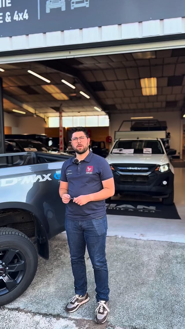🚘 J-1 avant la Semaine Découverte Isuzu chez Abian Pays Basque !
Le tout nouveau Isuzu D-Max 100 % électrique ⚡ est arrivé à l’atelier d’Anglet… prêt à être dévoilé dès demain 👀
👉 Du 27 au 31 octobre, viens découvrir toute la gamme Isuzu D-Max, tester nos véhicules et profiter du café-viennoiserie offert chaque matin ☕🥐
Professionnels, artisans ou aventuriers : on vous attend nombreux !
#Isuzu #AbianPaysBasque #DMaxEV #SemaineDécouverte #Anglet #PickUp
