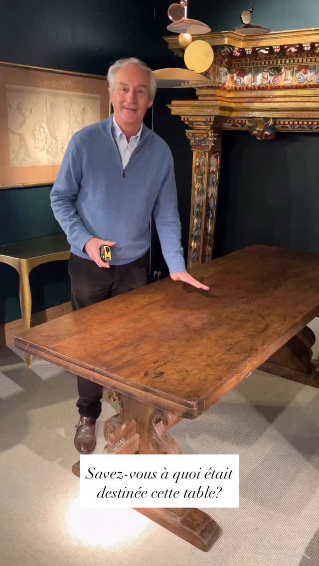 Les secrets d’une table d’abbaye
Rare table d’abbaye en chêne, réalisée en Italie à la fin du XVIᵉ ou au début du XVIIᵉ siècle.
À travers cette pièce remarquable, chaque détail révèle un savoir-faire ancien et une intelligence de construction.
Les deux piétements chantournés et sculptés, reposant sur des patins, assurent stabilité et élégance.
La traverse de liaison, sculptée à ses extrémités, est maintenue par une clé en bois, témoignant des techniques d’assemblage traditionnelles, pensées pour traverser les siècles.
Retrouvez tous les détails sur notre site:
https://www.remy-motte.fr/fr/catalog-413/table/table-d--039-abbaye-italienne-en-chene
#remymotte #TableDAbbaye #Chêne #MobilierAncien #XVIeSiècle #XVIIeSiècle #SavoirFaire #piecerare #antiquites #artdevivre