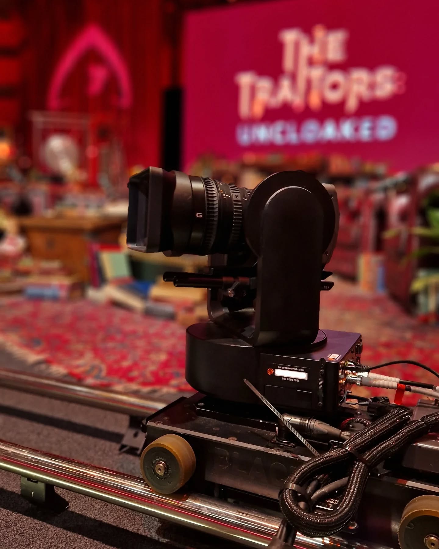 The Traitors: Uncloaked, The Final...BBC2
Tracking cam for audience shots. With the #SonyFR7. Incredible quality from a ptz.
Kit- @dan.greenway.222
#sonyptz #ptz #broadcast #bbc2 #traitors #TraitorsUncloaked