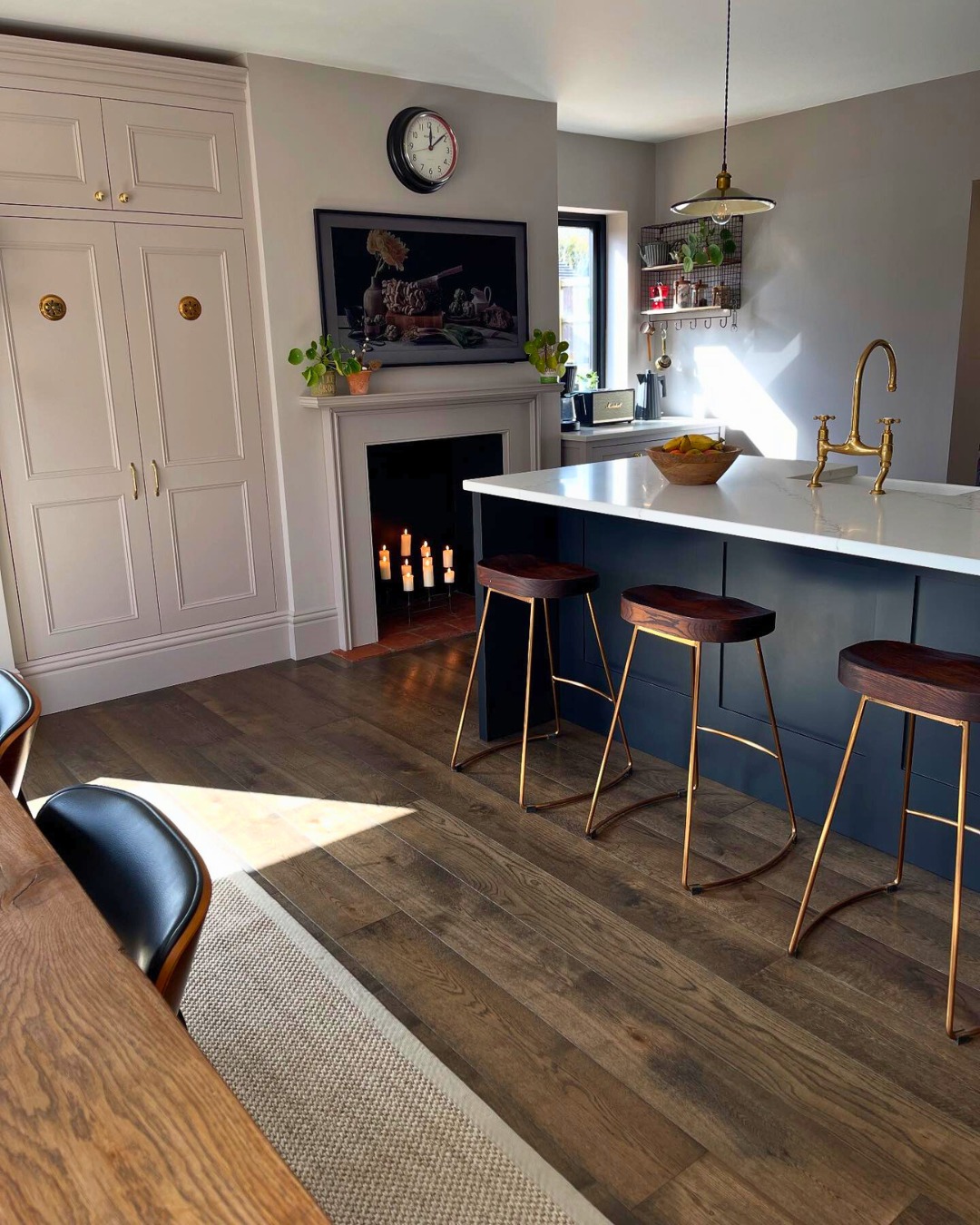 This beautifully crafted kitchen and dining space is part of @rosevilla1888's stunning renovation in Rutland. The striking workmanship and effortless sophistication truly shine through in all the little details.
We love seeing how our tiles help shape a part of transformations like this!
Featuring —
Archi Wood Mocha (Matt Finish) from @archi.tile
Renovation by @rockinghamjoinery