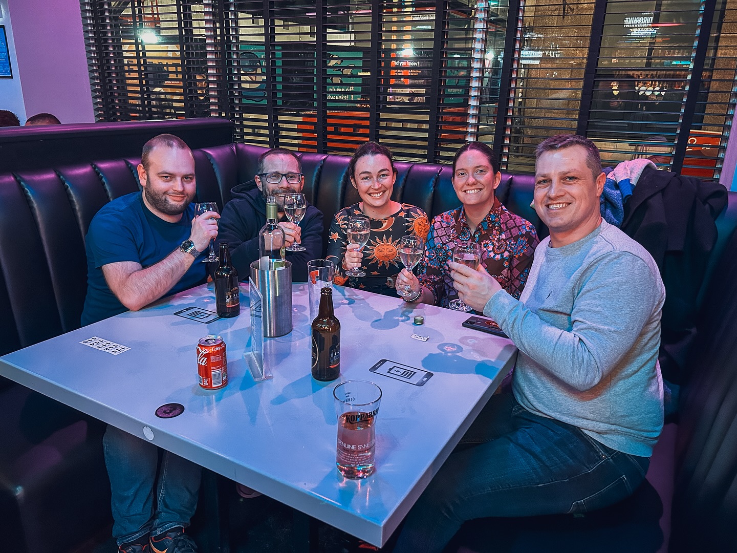 ? Pub quiz at @cheerzabz for AFR’s monthly social last night. Some very close scores between all teams, great effort from all!
?️??️⚧️???????⬛️⬜️?️⚧️?️?
#aberdeenfrontrunners #LGBT #LGBTQIA #lgbtrun #lgbtrunning #lgbtrunningclub #lgbtaberdeen #frontrunners #internationalfrontrunners