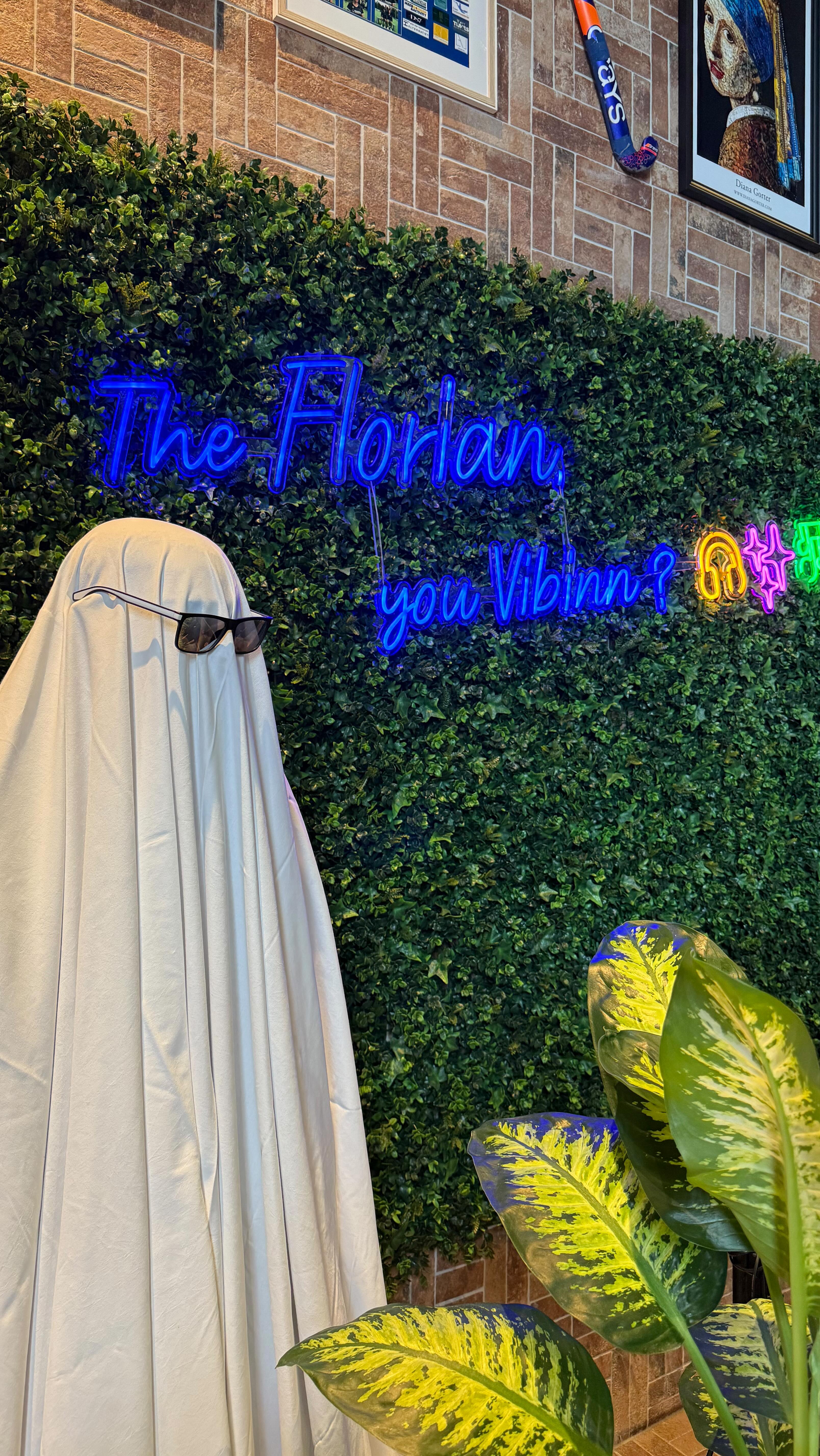 ? Happy Halloween from The Florian! ?
Spooky season is always fun, and we love being in the theme this year! ?️?
Lots of treats, please — no tricks here! ??
Have a spooky and sweet Halloween, everyone! ???️
#HappyHalloween #SpookySeason #TheFlorianHotel #NoTricksJustTreats #HalloweenFun #Hoofddorp #AmsterdamHotels