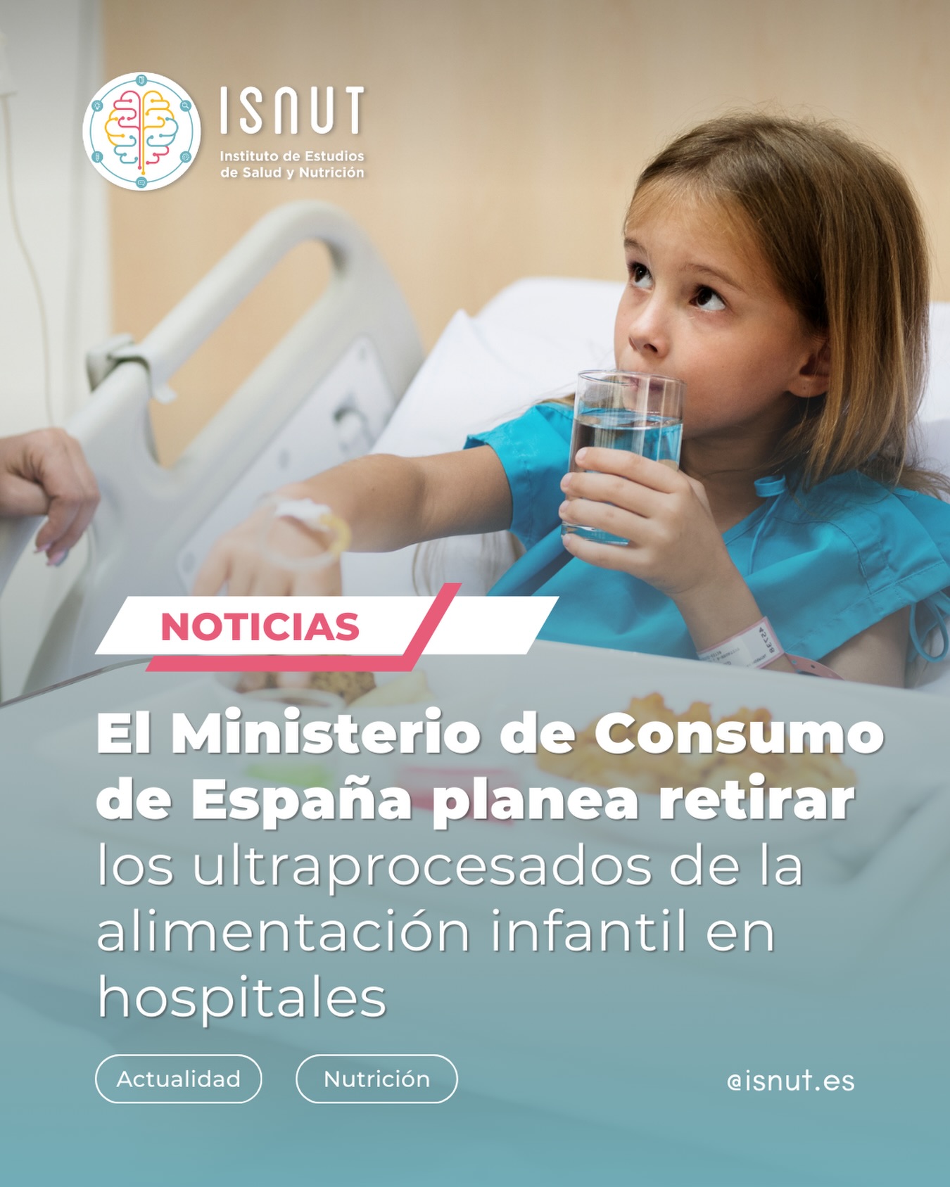 ? El Ministerio de Consumo de España planea retirar los ultraprocesados de la alimentación infantil en hospitales
El miércoles 26 de noviembre, el Ministerio de Consumo anunció que prepara un Real Decreto para retirar los ultraprocesados de los menús destinados a niños, niñas y adolescentes ingresados en hospitales. La medida también limitará estos productos en las cafeterías y comedores abiertos al público en los centros sanitarios.
La normativa seguirá la línea del Real Decreto de Comedores Escolares de 2025 y establecerá criterios mínimos de calidad nutricional y sostenibilidad para garantizar una alimentación más saludable en la infancia. Con ello se pretende avanzar hacia entornos alimentarios que prioricen opciones de mayor valor nutricional y reduzcan la exposición a productos altamente procesados.
Fuente: Ministerio de Derechos Sociales, Consumo y Agenda 2030.
Más información:
https://www.dsca.gob.es/es/comunicacion/notas-prensa/consumo-retirara-ultraprocesados-alimentacion-infantil-hospitales
#isnut #isnutformaciones #formacionesquenutren #lactanciamaterna #formacionlactancia