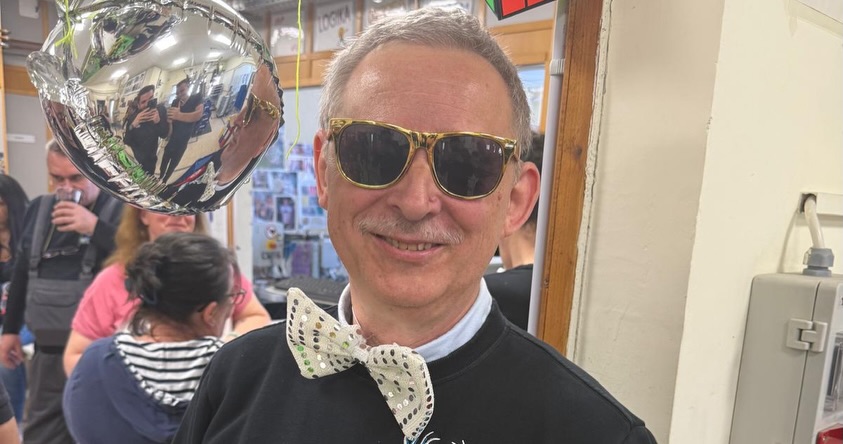 Lieber István, Happy Birthday und alles Gute zum 28. jährigen Firmenjubiläum. 💙
Dear István, Happy Birthday and all the best for your 28th company anniversary. 💙
Kedves István, Boldog születésnapot és minden jót kívánok a 28. évfordulód alkalmából! 💙