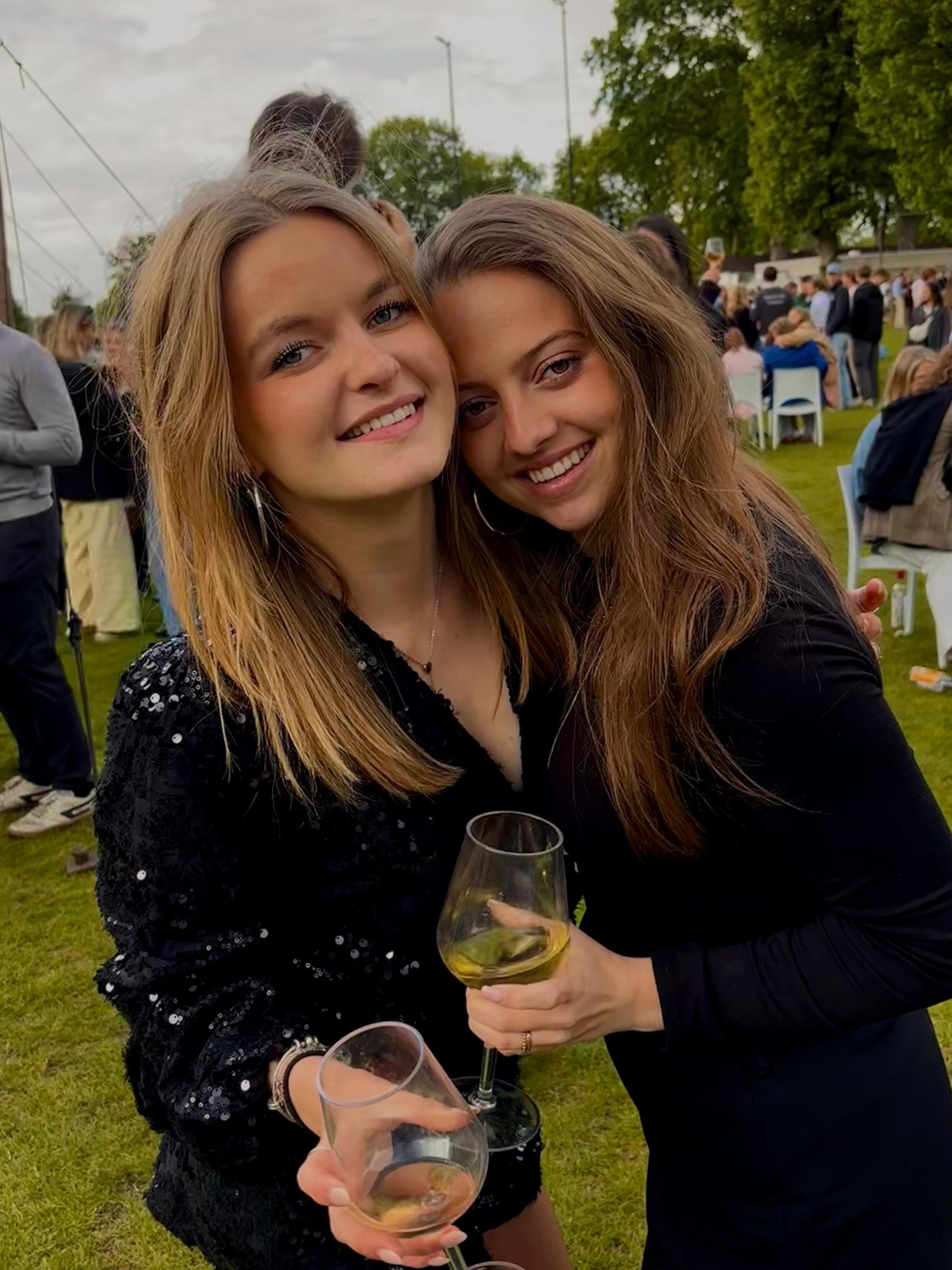 Stieren op de TOCK met vAAtosss ππ©΅πͺ©πΊ#kroketten #winofmarlose #dichtepartytent