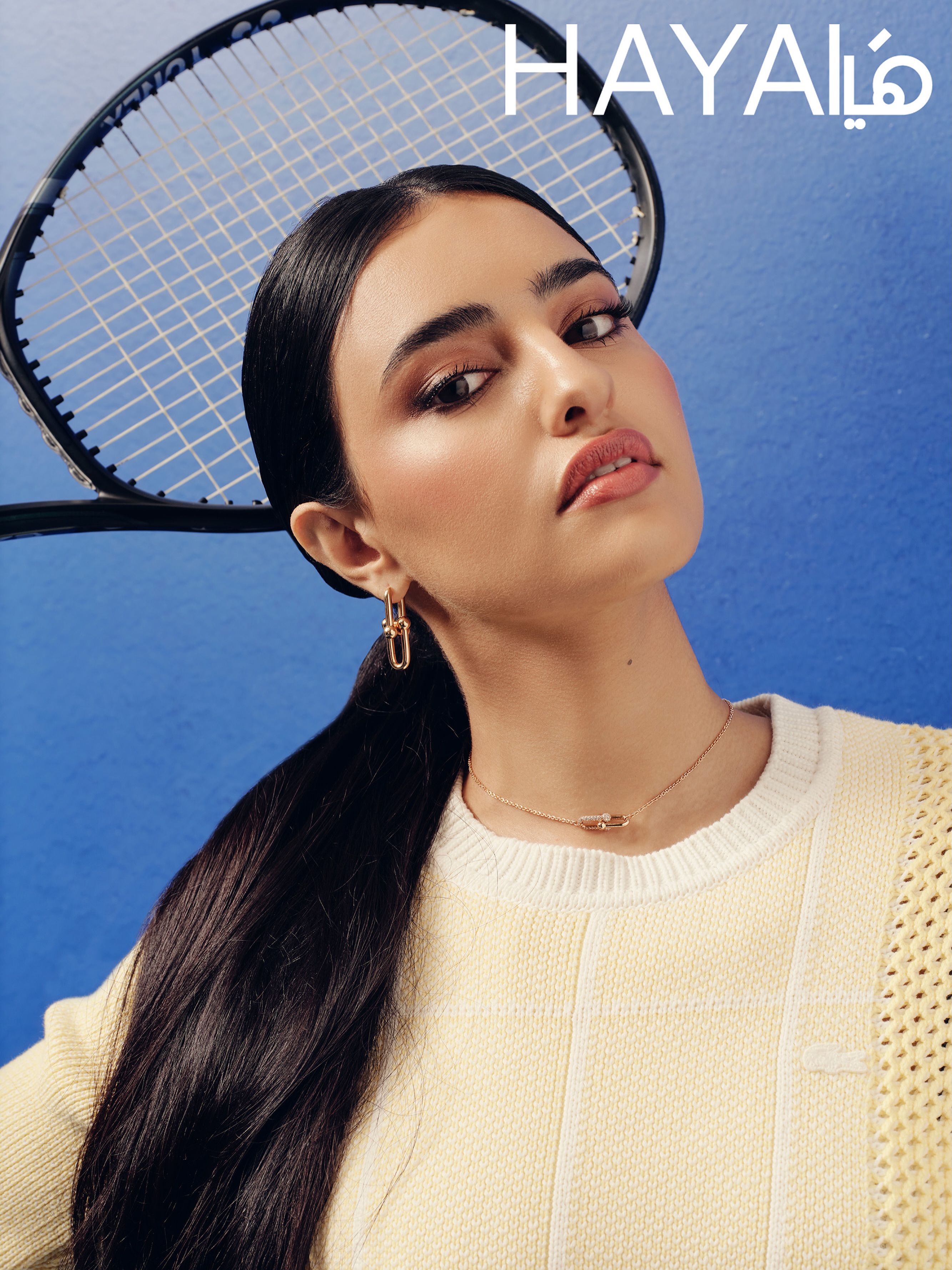 #CultureShifters
@yaraalhogbanii reflects on her style, rooted in classic simplicity and expressed through both her fashion and jewelry choices. Drawn to the quiet elegance of Tiffany & Co., she leans toward refined pieces that enhance presence without excess, embracing timeless individuality.
"شخصيتي تميل للبساطة الكلاسيكية وهذا الأمر يظهر في اختياري أيضاً للأزياء وبهذا الموضوع لأتشابه مع تصاميم Tiffany & Co… أنا أحب قطع المجوهرات الهادئة والأنيقة التي تزيد من حضور وجاذبية من تختارها دون مبالغة."
هذا ما قالته لنا نجمة غلافنا لشهر مايو، لاعبة كرة المضرب السعودية Yara Alhogbani. زوري موقعنا الآن لاكتشاف الحوار الكامل معها!
المجوهرات جميعها من @tiffanyandco
Chief Executive Officer: @obeidadanhach
Managing Editor: @sima.maalouf
Senior Editor: @dinazeddine
Photographer: @greg.adamski
Creative: @sana_jamalii
Stylist: @mrstapel
Makeup Artist: @darinmakeup_artist
Hair Stylist: @dany_ghayyad
Production: @kathlauriz
Look: @lacoste
#HayaMagazine