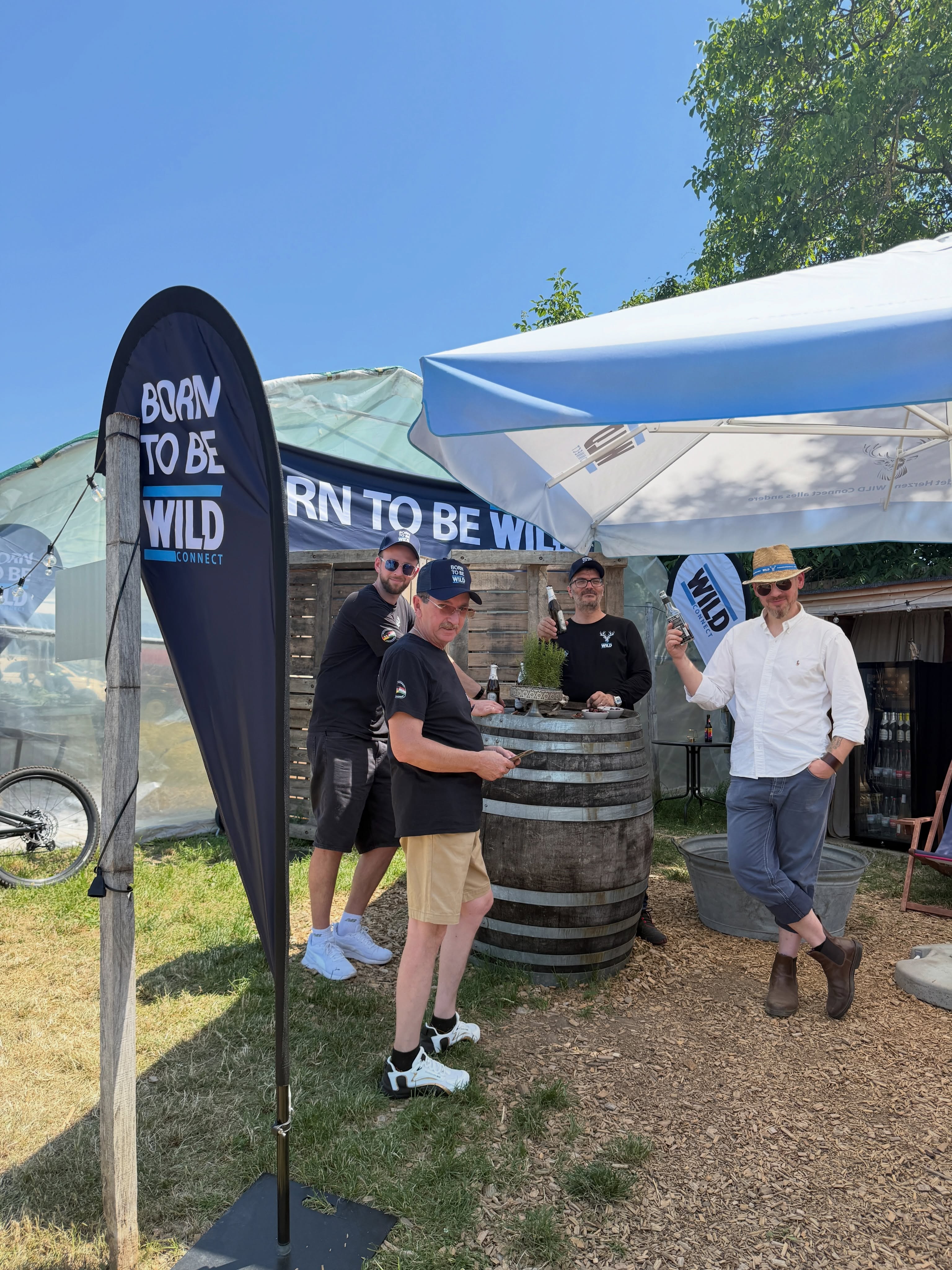Einige Impressionen vom WILD-Sommerfest auf dem Sehringer Obsthof in Mengen… es gab alles, was das Herz begehrt! 💙
A few snapshots from the WILD summer party at the Sehringer Obsthof in Mengen… it had everything the heart could desire! 💙
Néhány pillanatkép a WILD nyári buliról a mengeni Sehringer Hofban… minden megvolt, amire csak vágyhat a szív! 💙
#summer #wild #party #fun #ilovemyjob