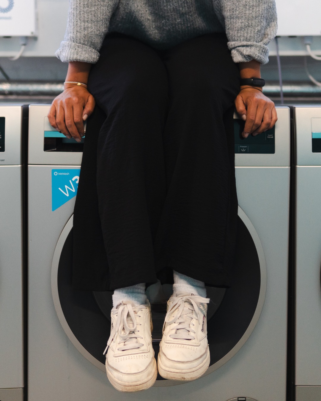 Schmutzige Wäsche? Kein Problem!
In unserem Laundry Room kannst du deine Wäsche ganz easy selbst waschen. Wäschekörbe und Wäscheständer stehen dir selbstverständlich auch kostenlos zur Verfügung.
Clean, so wie du es brauchst ???